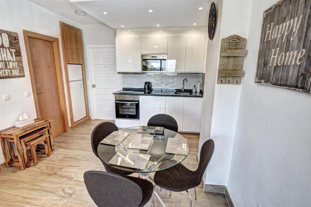 Appartement Benal Beach, Luxury Sea & Mountain View Beachside 1 Bedroom