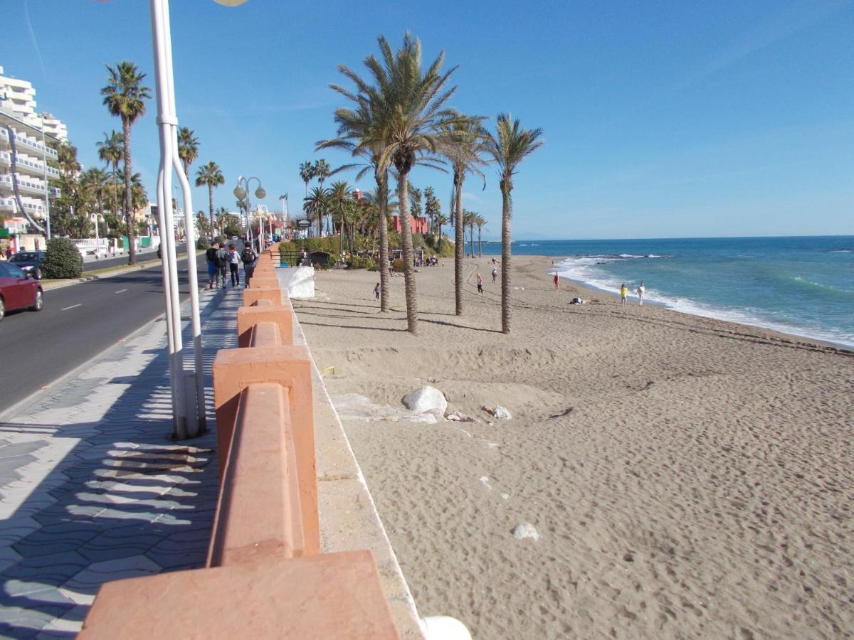 Benal Beach, Luxury Sea & Mountain View Beachside 1 Bedroom Appartement *